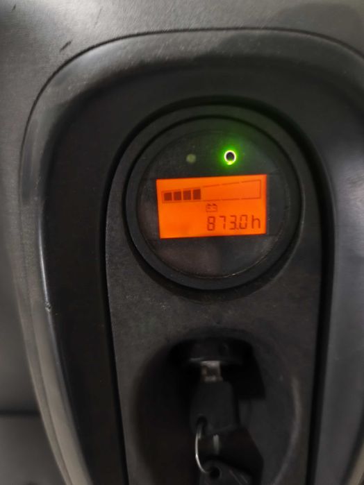 Porta paletes linde em excelente estado com 873 horas