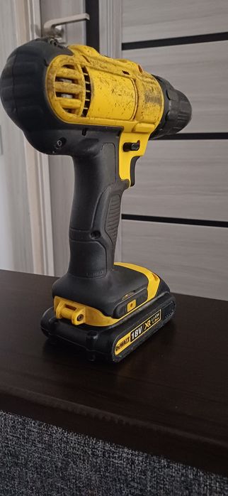 Продам DEWALT 420