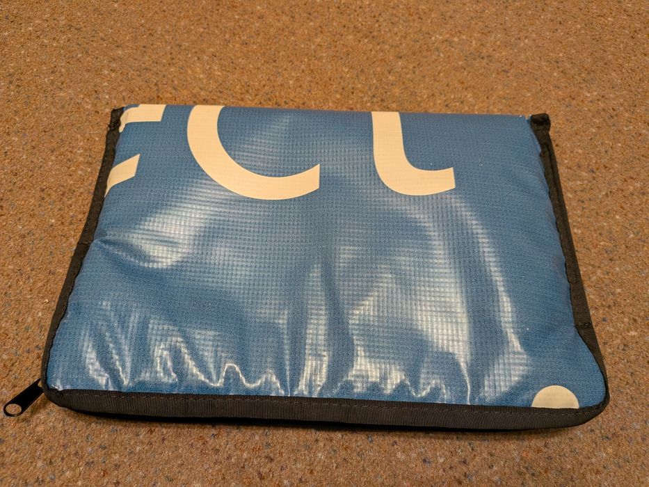 Prezent: Tablet Microsoft Surface 10,6” Intel Core i5 4 GB / 128 GB