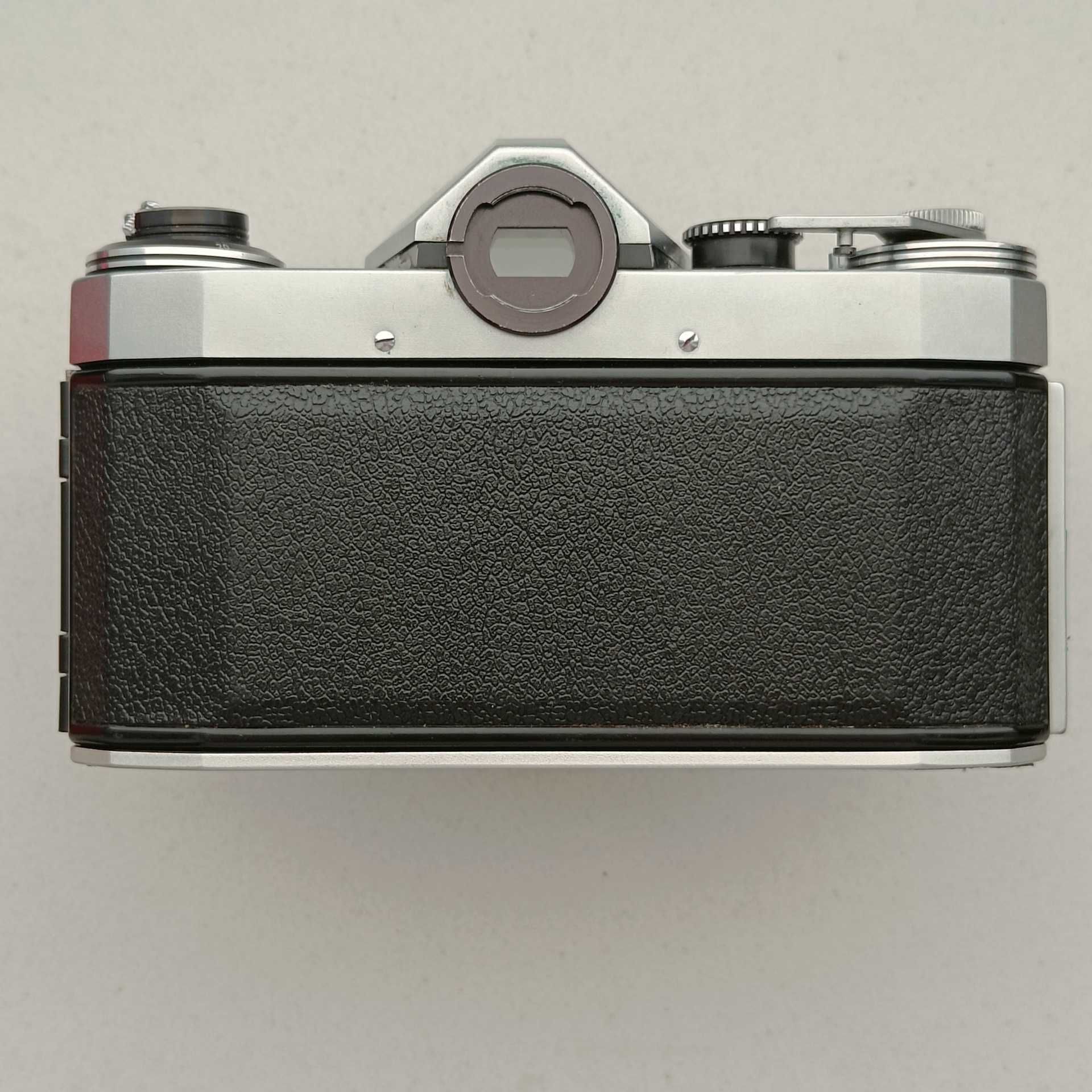Carl Zeiss Jena Pancolar 50 1.8 Thorium + Praktica Super TL
