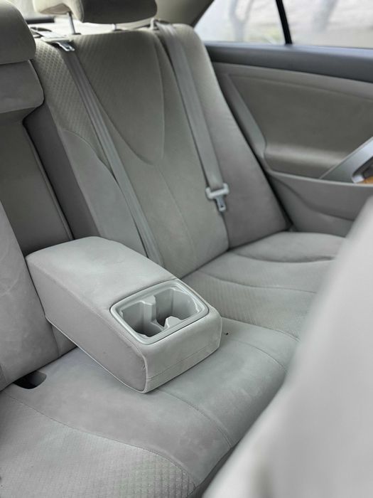 Toyota Camry 2.4 добрий стан