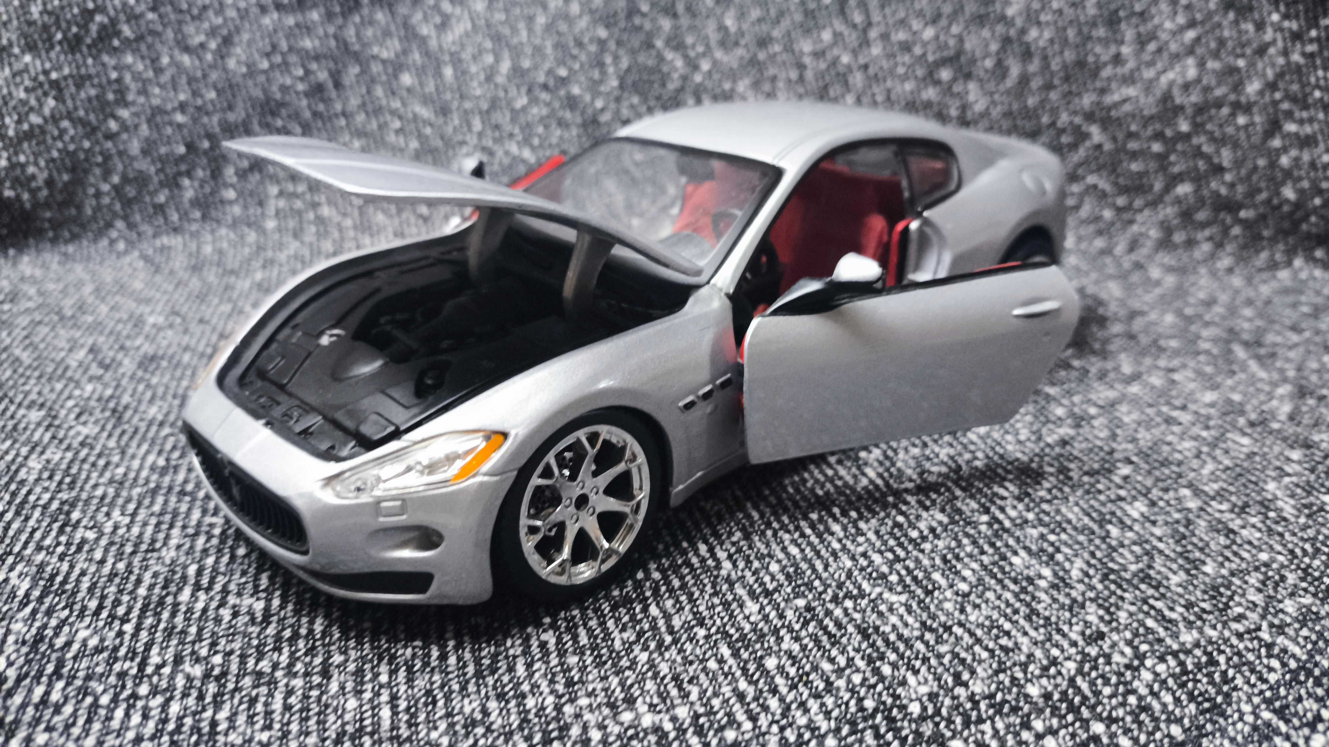 Модель Maserati Gran Turismo масштаб 1:24 Bburago