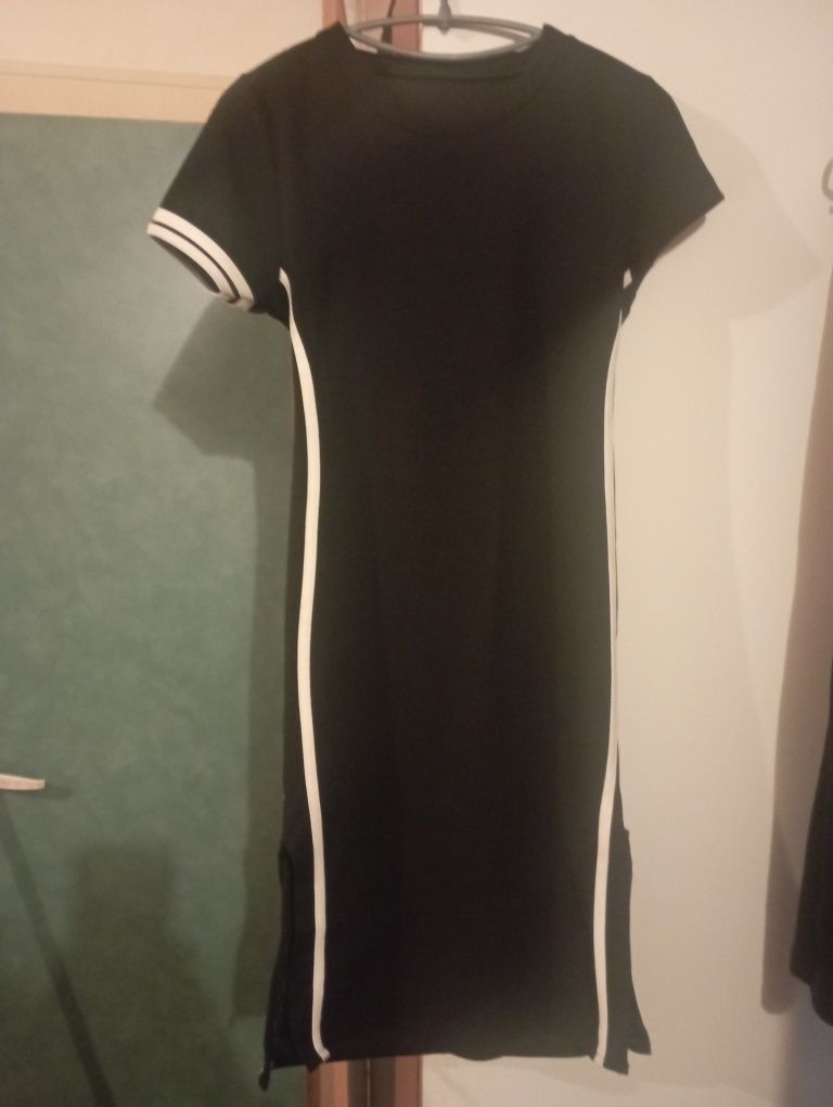 Vestido desportivo tipo Adidas