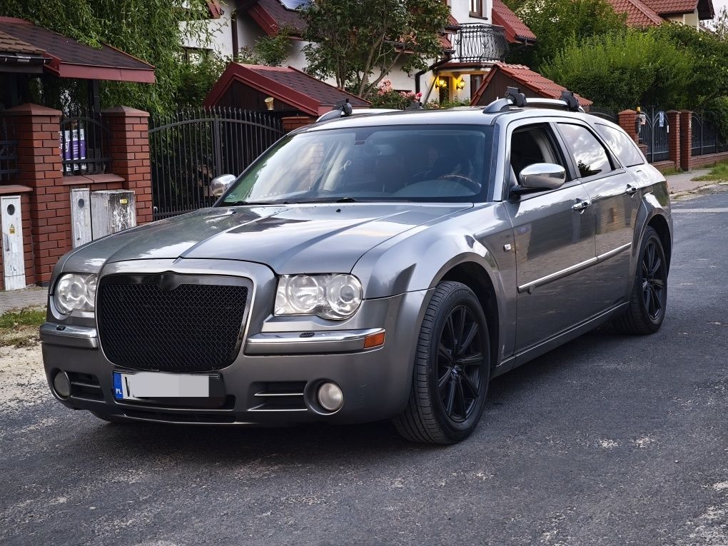 Chrysler 300C 3.0 crd po lifcie, najbogatsza wersja, stan bdb.