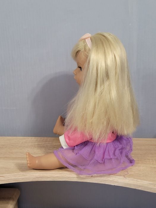 Лялька для дівчинки