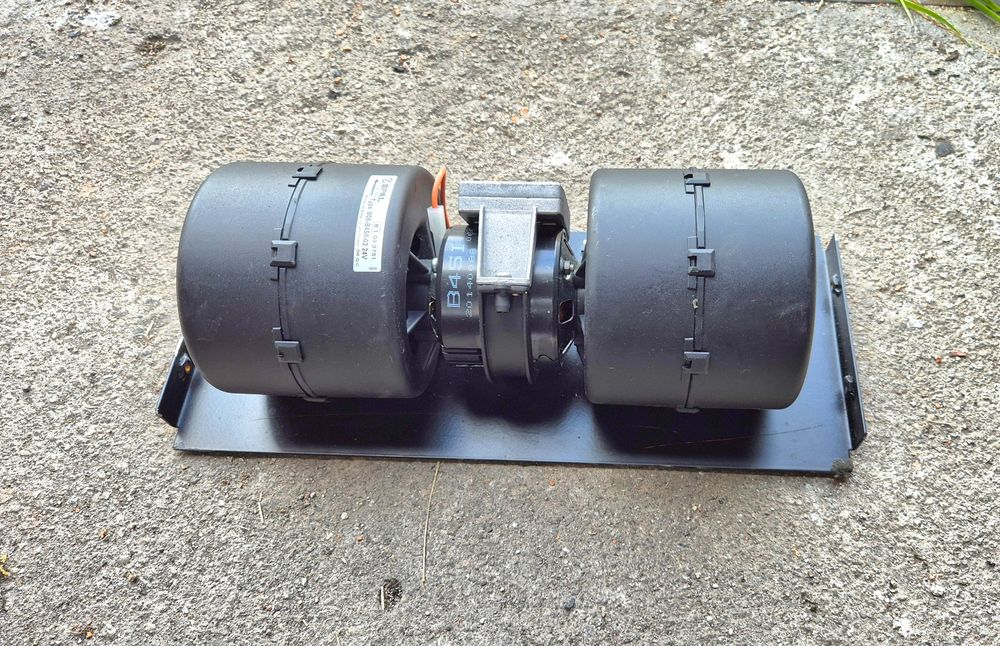 Dmuchawa nagrzewnicy Spal 008-B45/I-02 24V z rezystorem 4003 NOWE