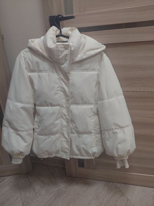 Куртка жіноча весна-осінь біла