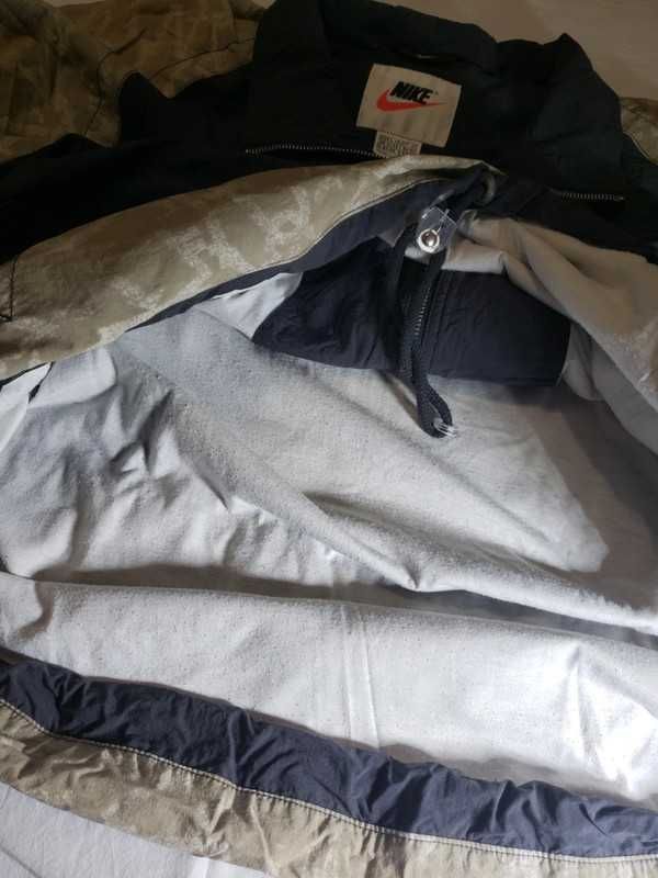 Kurtka Nike Vintage swoosh swag y2k 90's Jacket baggy khaki czarna