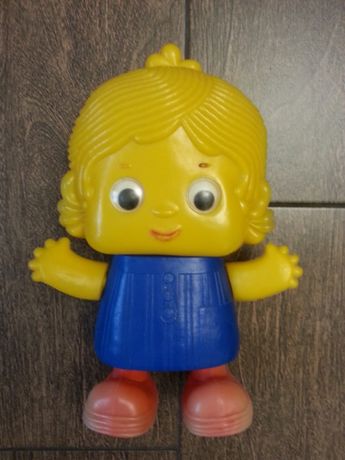 Коллекционная пластмассовая кукла Топотушка времен СССР
