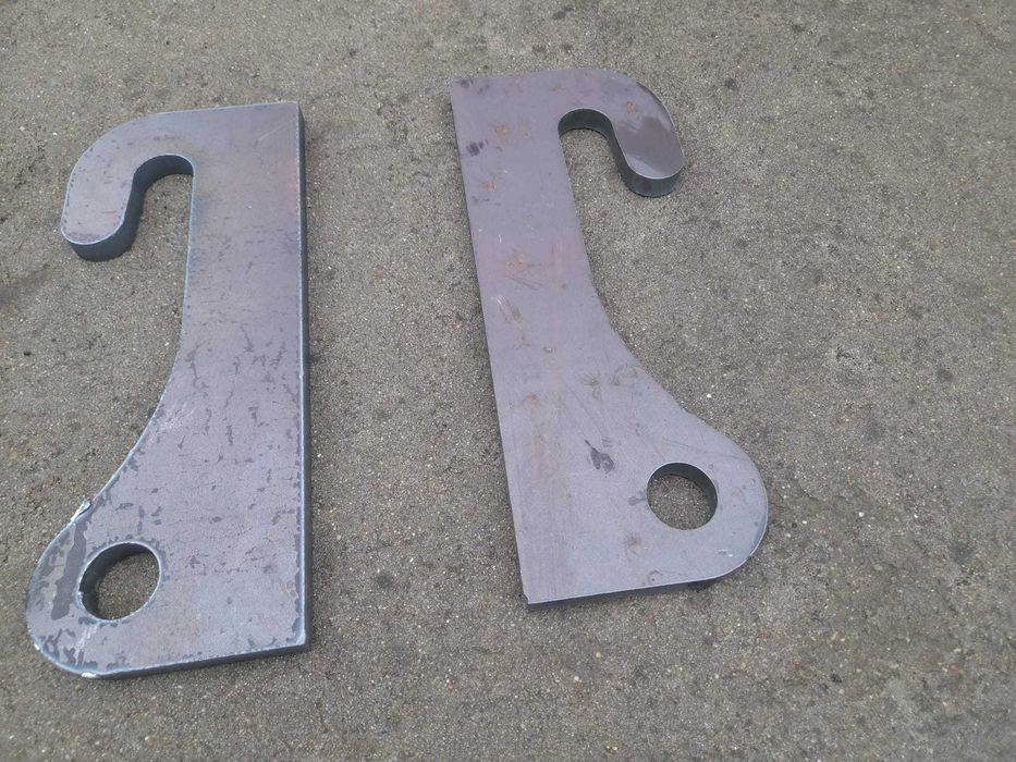 Mocowanie uchwyt uszy do ładowarki Manitou Merlo Kramer Claas MF JD