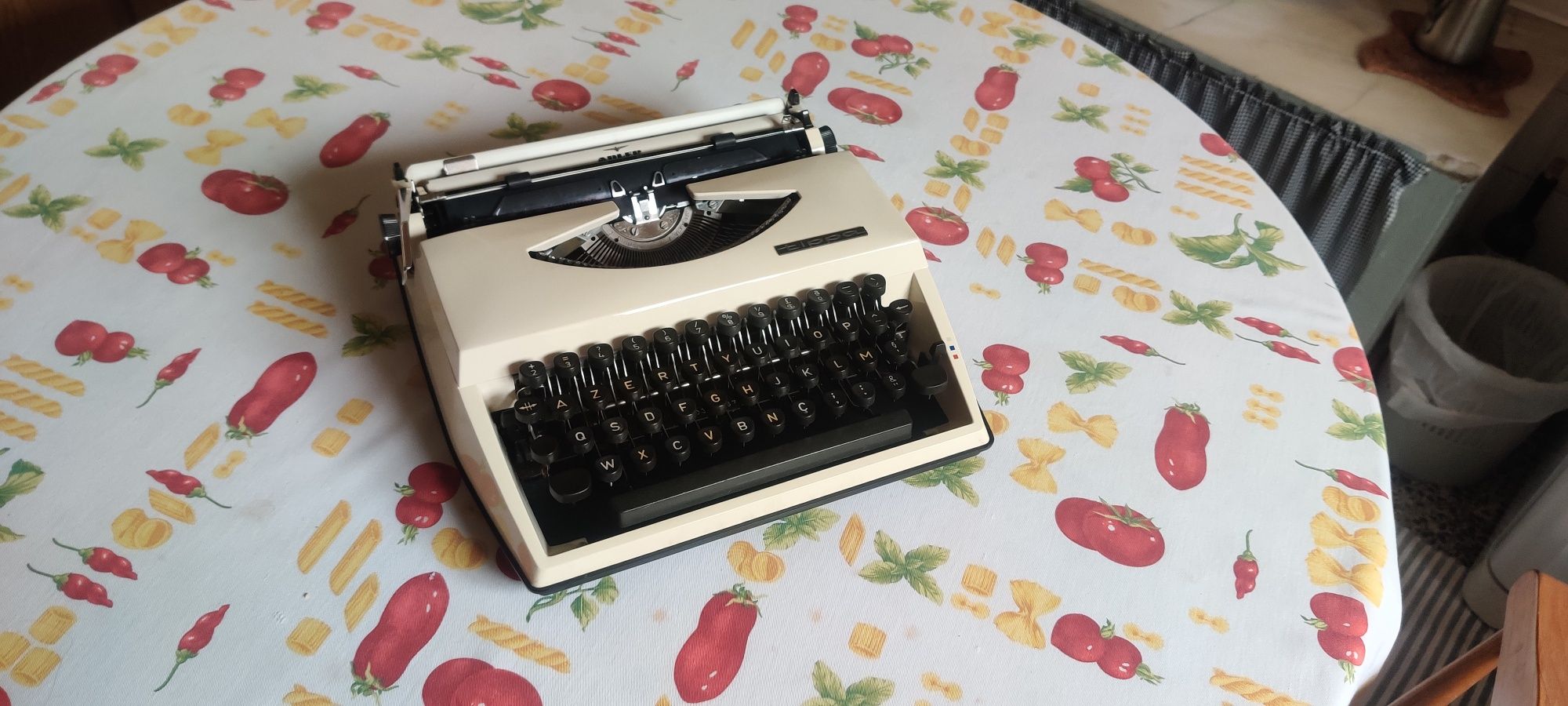 Máquina de escrever Tippa