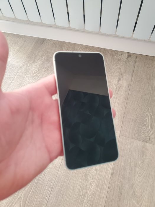 Samsung s24 8/256 гб