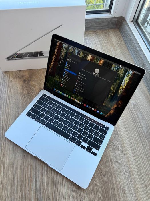 macbook pro 13 (2020 рік) офіційний 500Gb Touch Bar і Touch ID