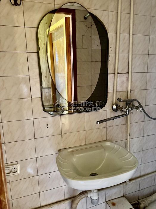 Продам 2 к квартиру у приватному будинку район вул. Польова