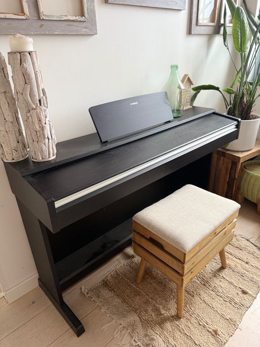 Pianino Yamaha YDP - 142B stan bdb