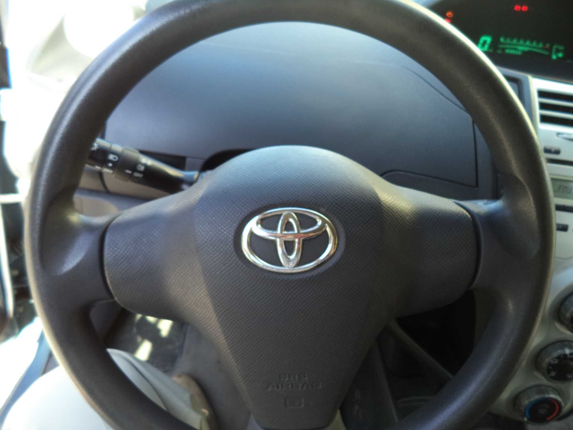 toyota  Yaris--1.0-5p-159000 km particular