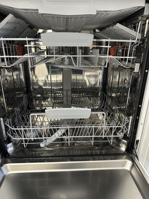 Maquina lavar loiça Hotpoint Dec. 2022