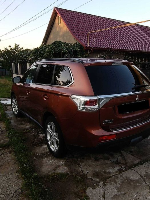 Mitsubishi outlander
