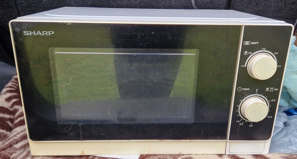 kuchenka mikrofalowa Sharp używana mikrofala