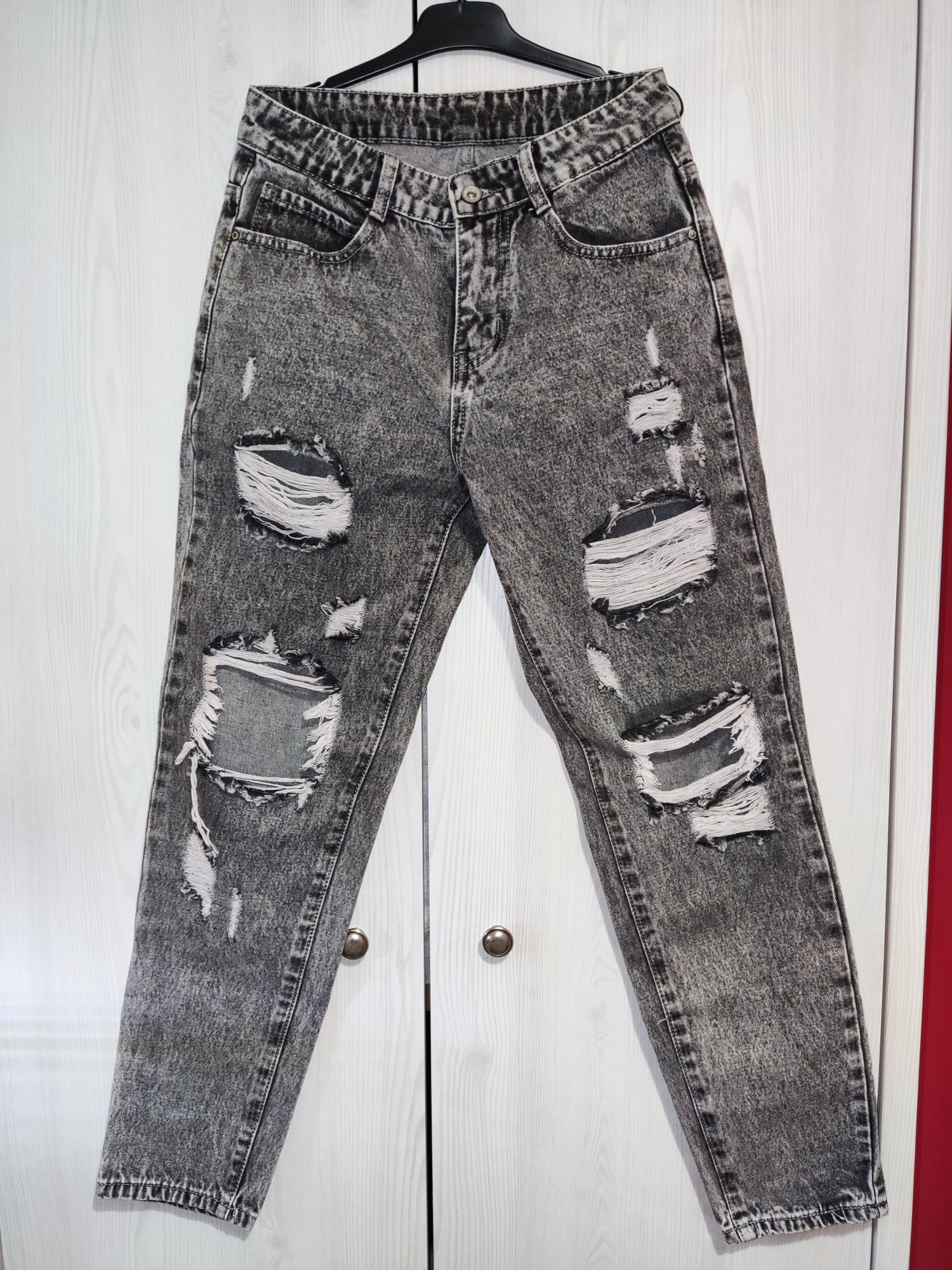 Spodnie jeansowe r. 164