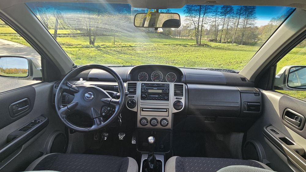 Nissan Xtrail 2.0 LPG Zadbany 4x4 Panorama dach