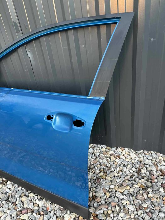 Drzwi Kia Stonic delikatnie uszkodzone