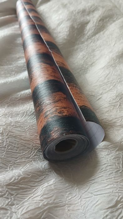 Самоклеючі шпалери вінілові, самоклеюча плівка під дерево