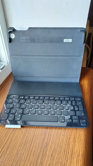 Блютуз клавіатура для планшета