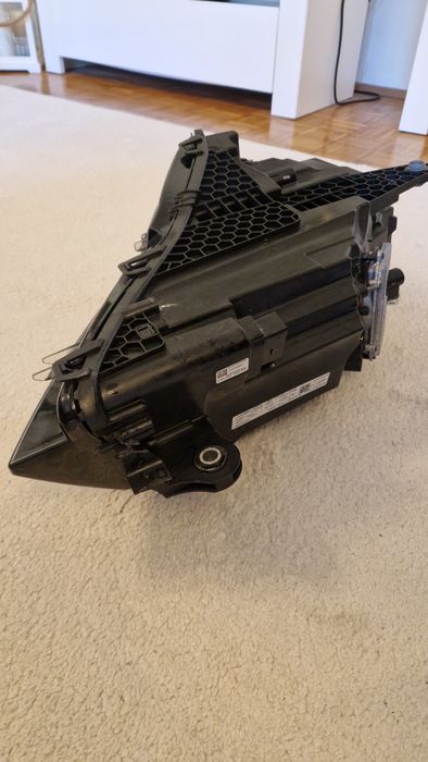 Skoda superb 3 lampa lewa lift reflektor