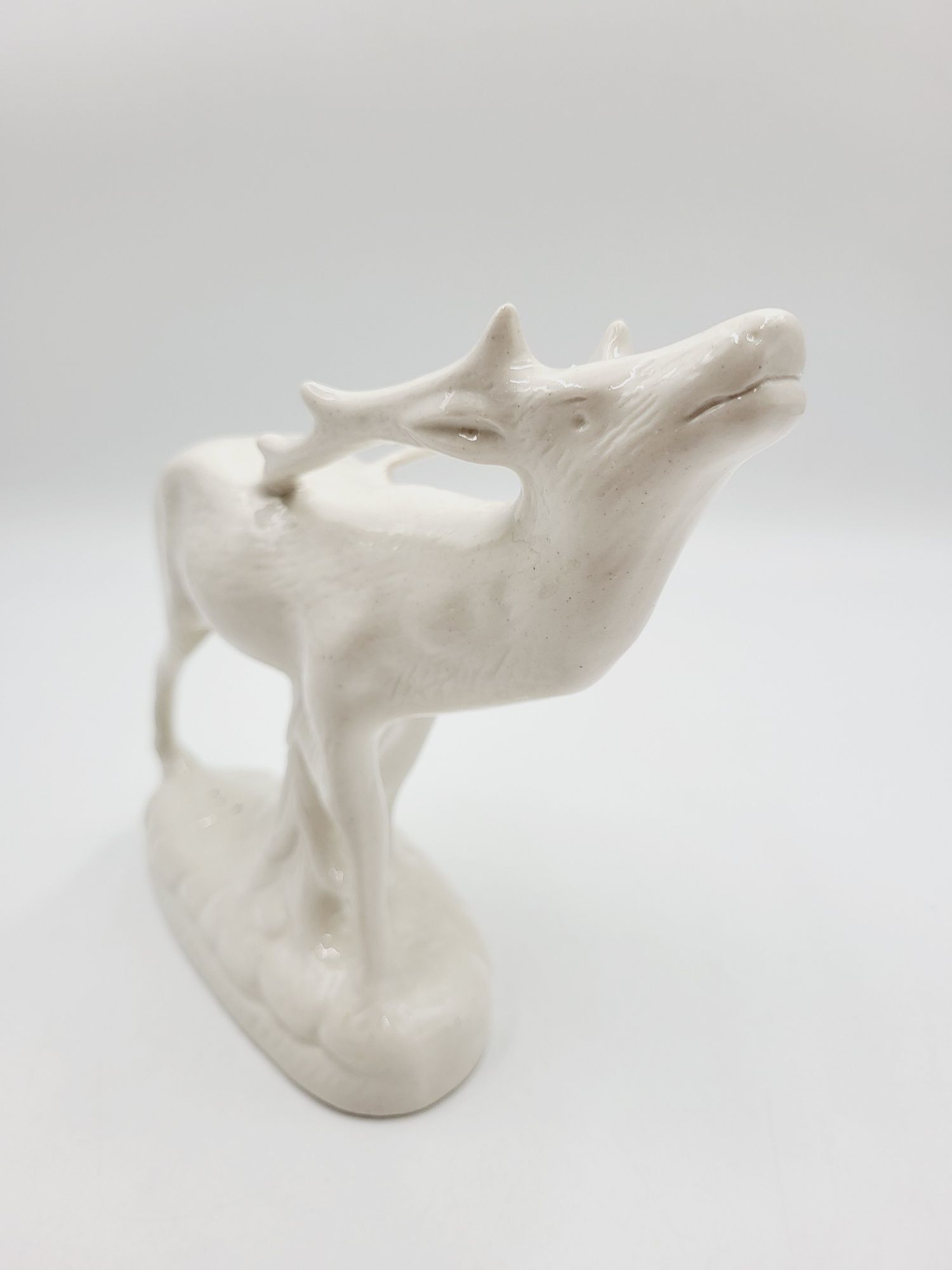 Stara ceramiczna figurka jelenia PRL
