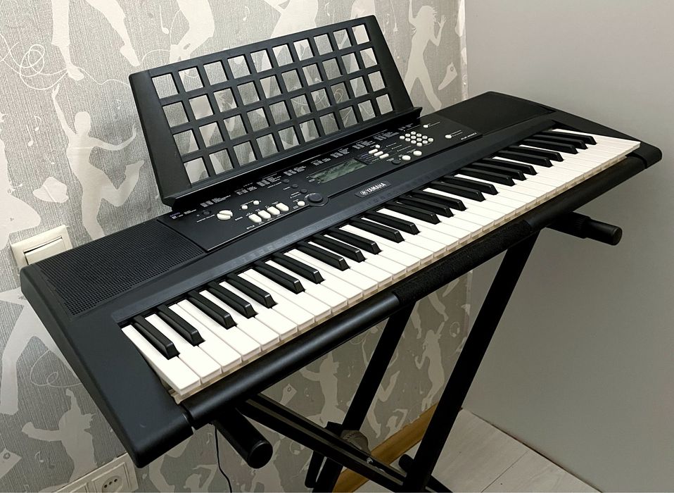 Синтезатор Yamaha EZ-220!!! Динамічна модель! Піаніно.