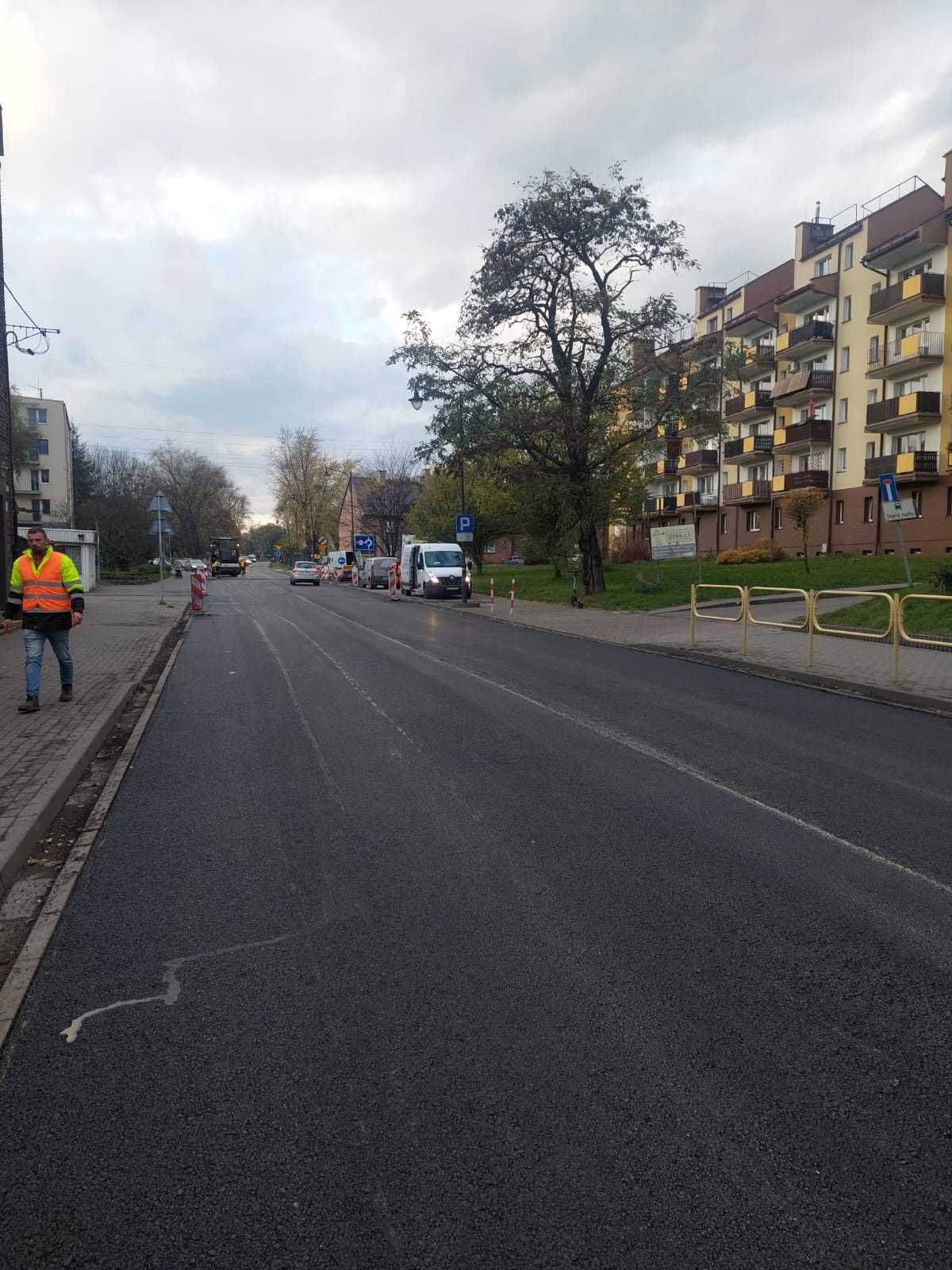 Asfaltowanie,drogi,parkingi,ścieżki rowerowe,remonty cząstkowe Śląsk