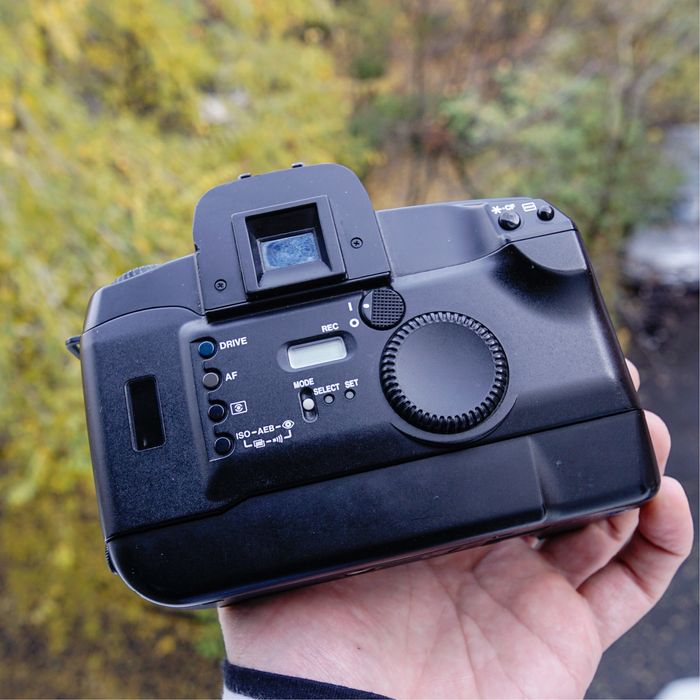 Плівковий Canon EOS 5