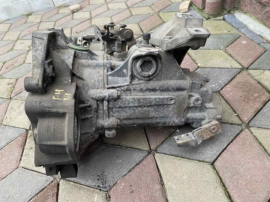 Коробка передач КПП VW Golf 4 Golf 5 Passat B6 B7 Jetta 5 Caddy Bora