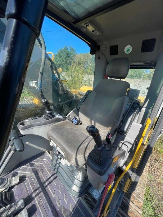 продам екскаватор  volvo ec220dl