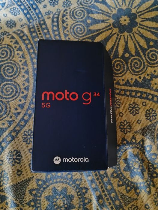 Продам смартфон Motorola Moto G34 8/128