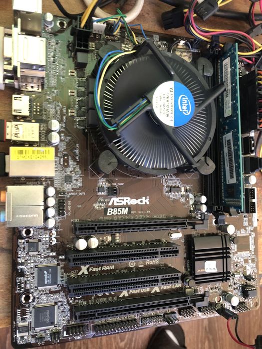 ASRock B85M s1150