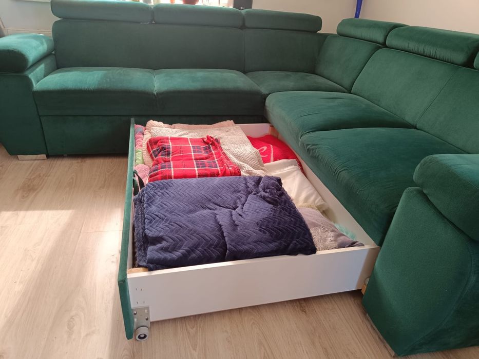 Narożnik. Sofa narożna dwustronna, rozkładana