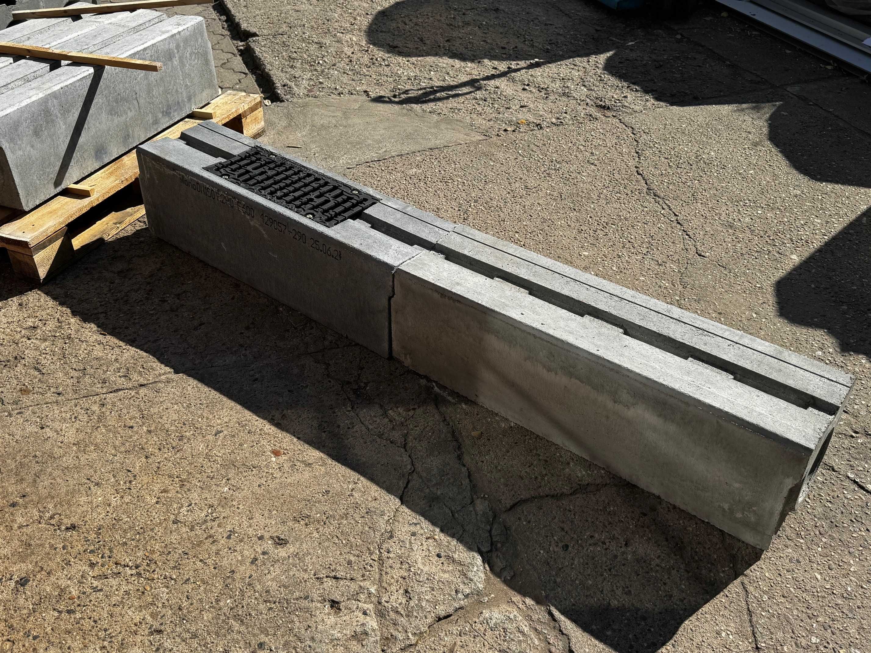 Odwodnienie liniowe Monoblok betonowy DN150 kl. D400 / E600