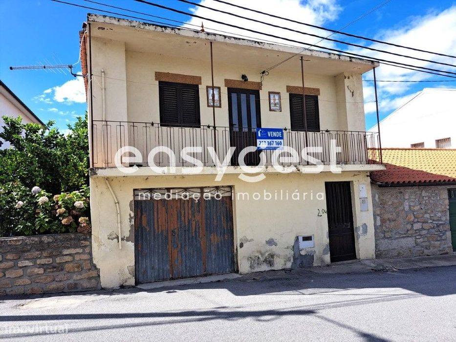 Moradia T2+2 na simpática aldeia de Larinho, Torre de Moncorvo.