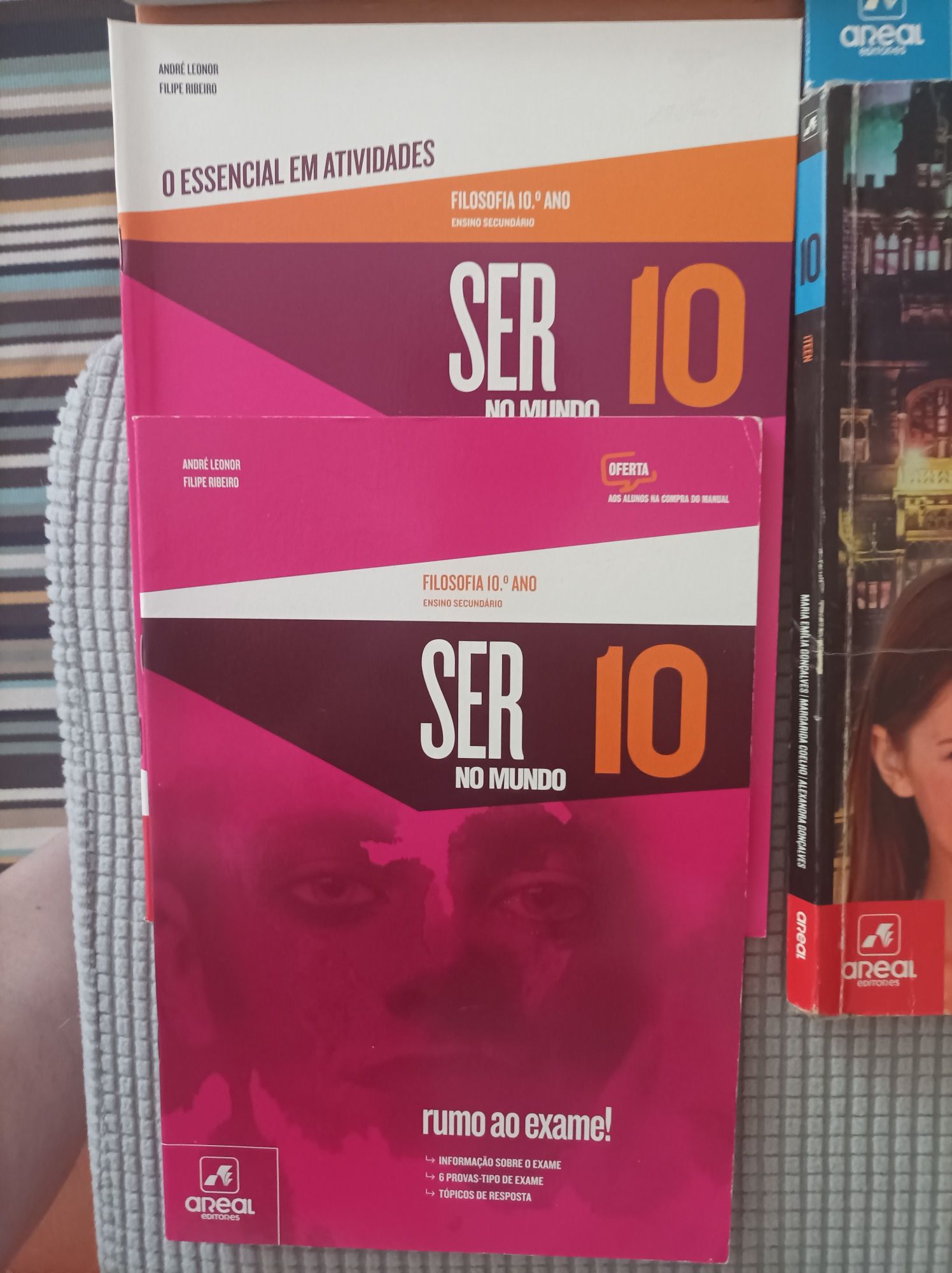 Manuais e cadernos de actividades 10 ano