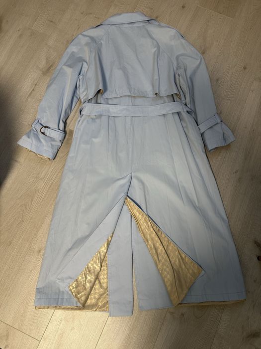 Жіночий тренч, бренд the body wear