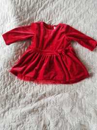 Czerwona sukienka niemowlęca