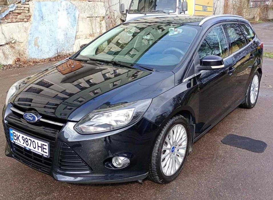 Продам FORD focus III комплектація TITANIUM