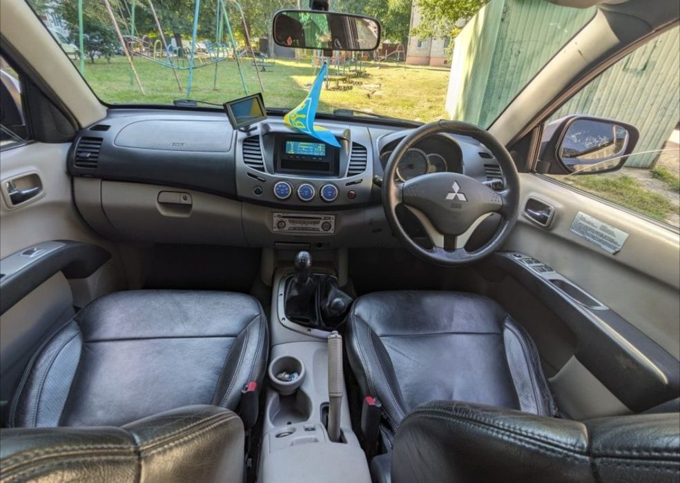 Міцубісі л200, пікап 2007, для військових