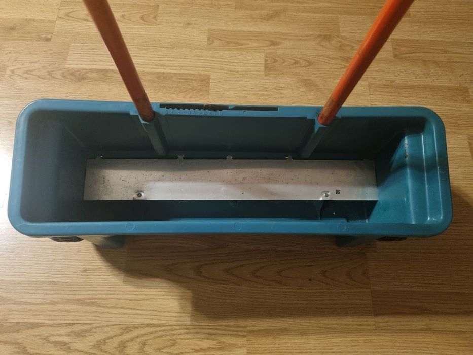 Siewnik do trawy nawozu ogrodowy regulowany Meister