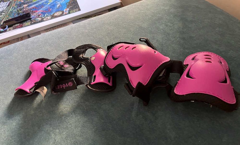 Zestaw ochraniaczy i kask
