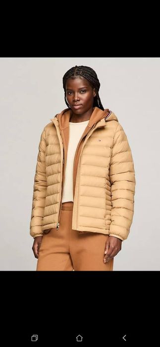 Нова куртка Tommy Hilfiger розмір XL
розмір XL
капішон знімається, дуж