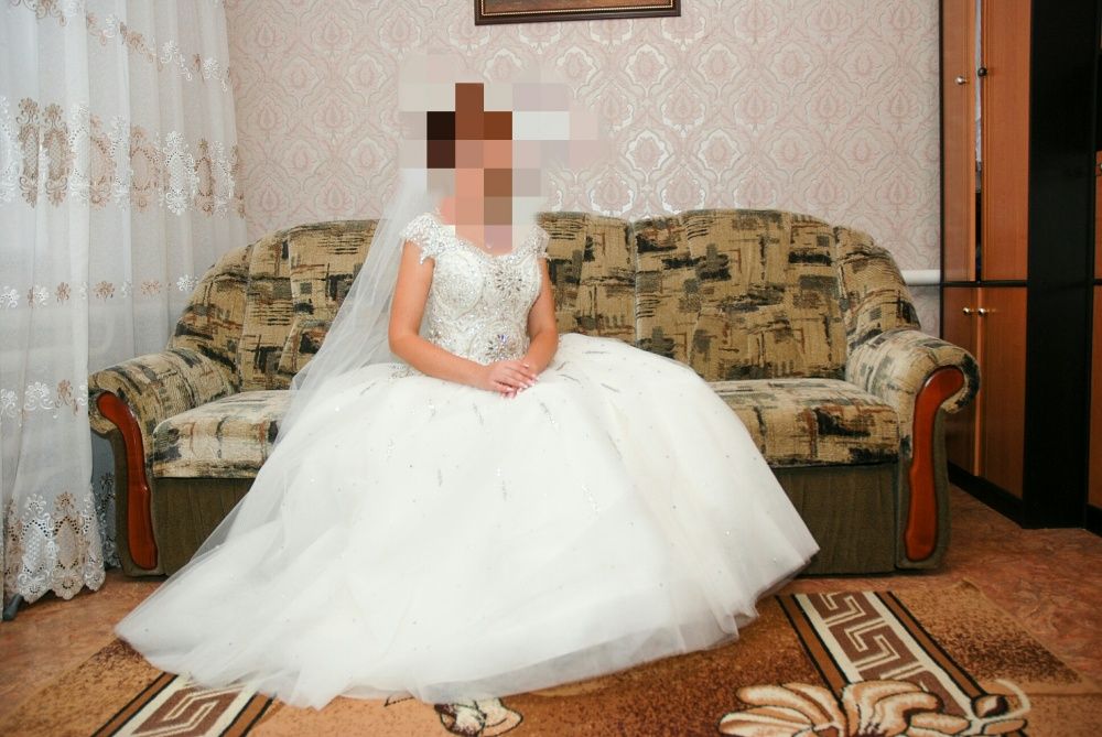 Продам эксклюзивное свадебное платье