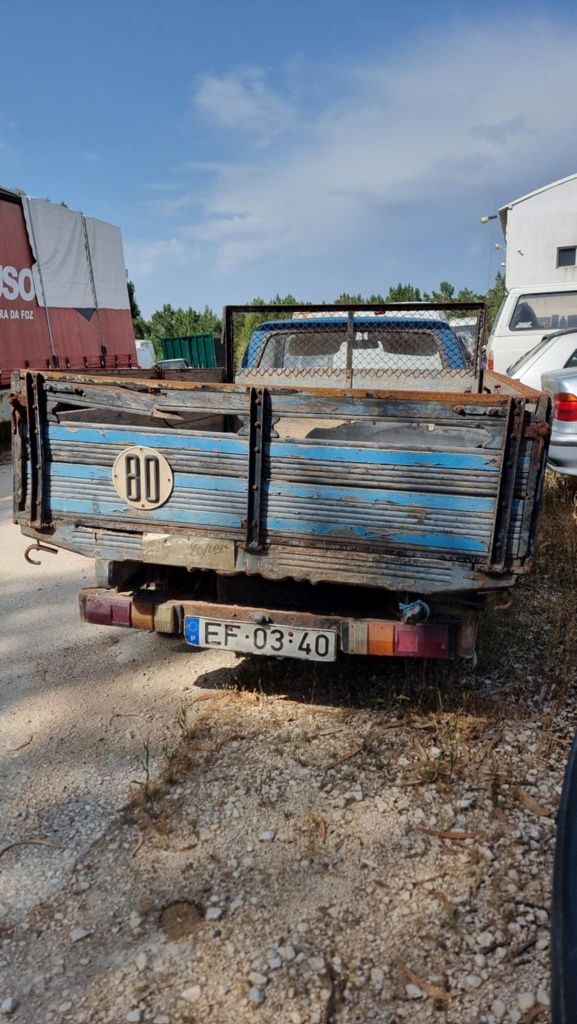 Bedford KBD - Motor Isuzu
